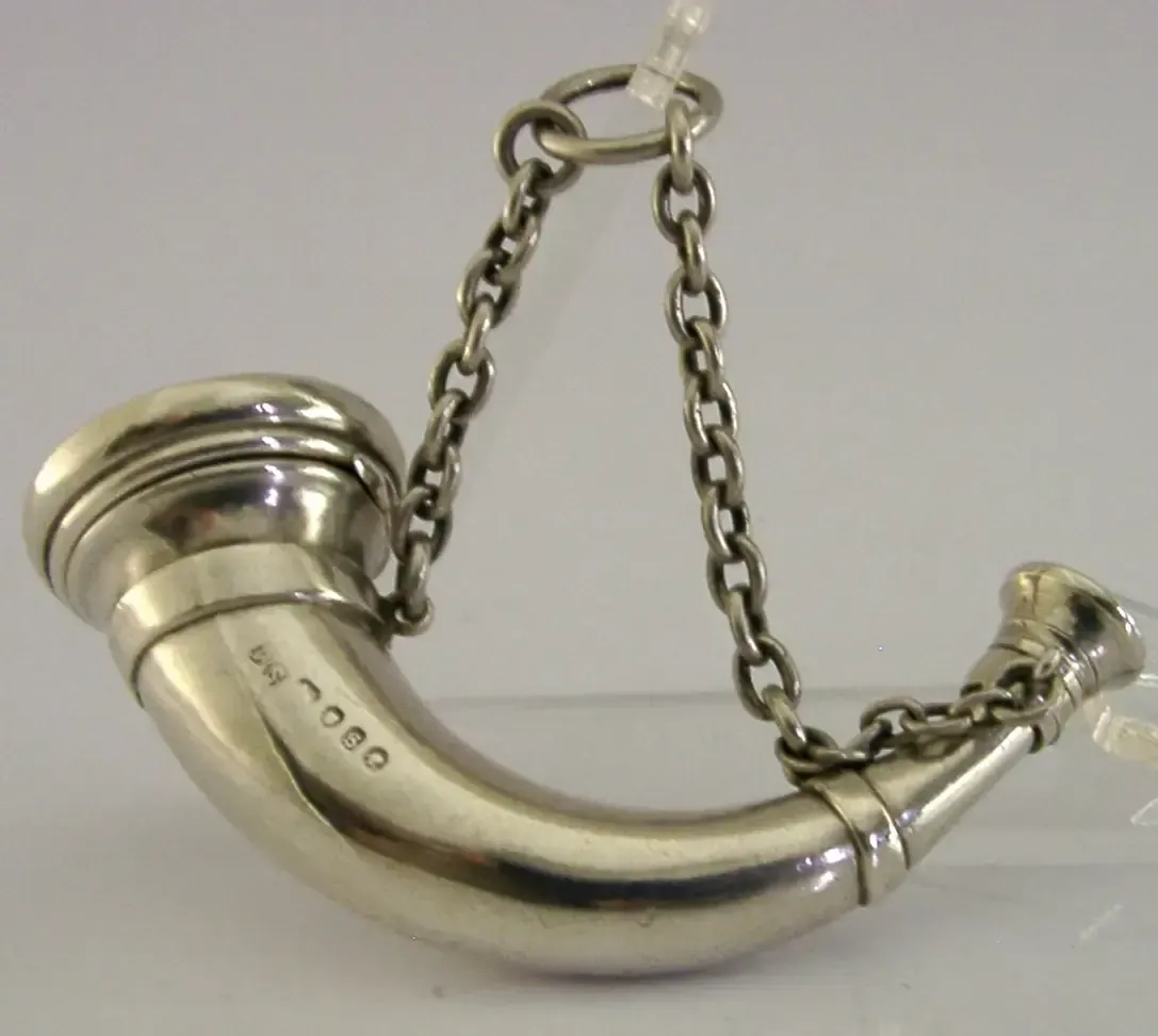 Rare Sampson Mordan Sterling Silver Hunting Horn Vinaigrette Scent 1873 Antique photo vinterior
