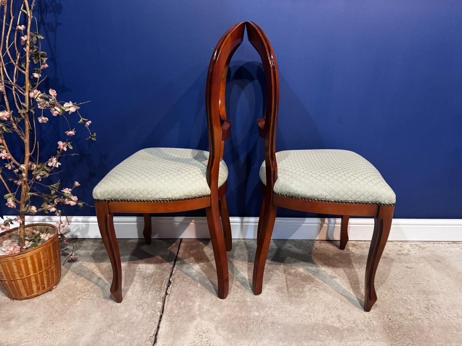 125.0 Vintage Balloon Backed Dining Chairs Mahogany Padded Seat. photo
