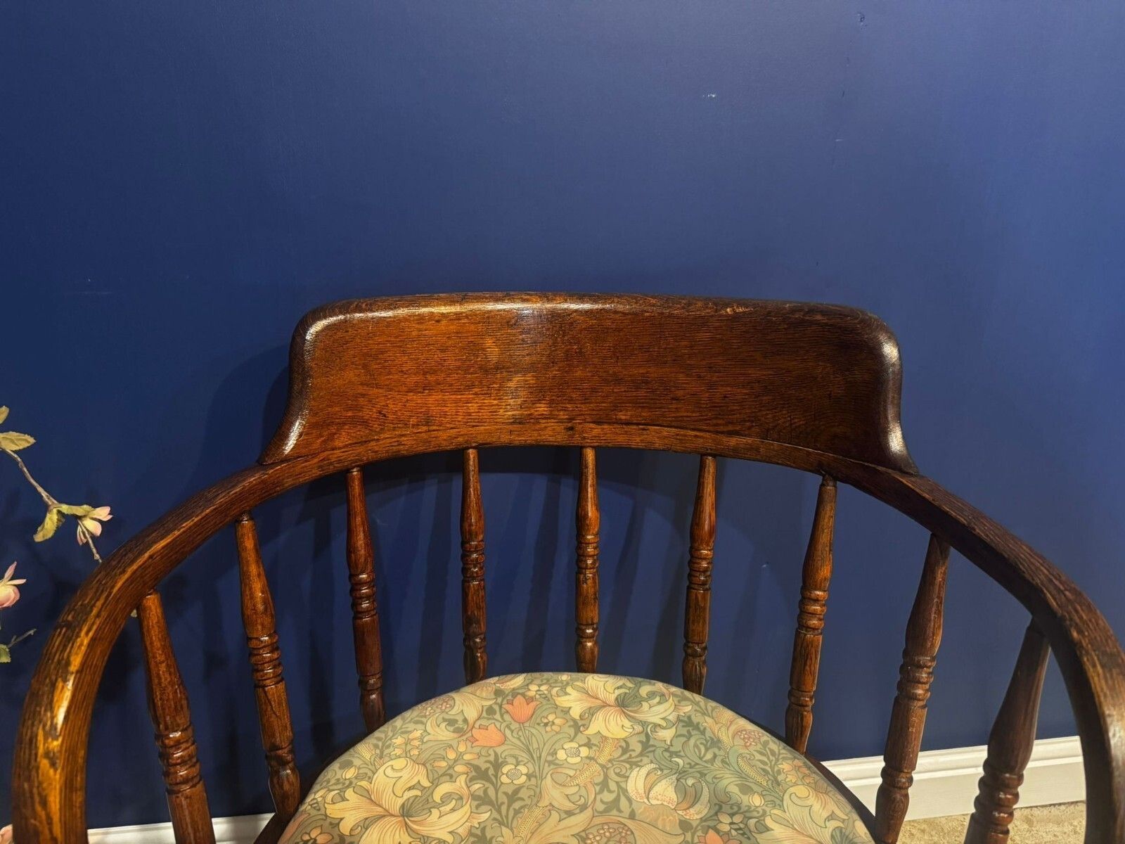 Antique Oak Captain's Chair Bow Windsor Smokers Armchair Spindle Back Vintage. photo Furniture