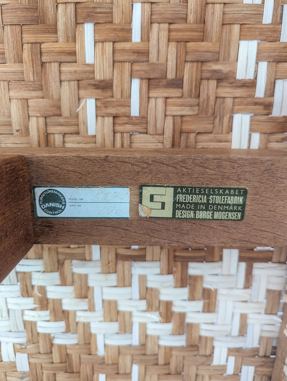 Furniture A Vintage Mid Century Danish Borge Mogensen 5272 Rattan Coffee Table/Bench photo