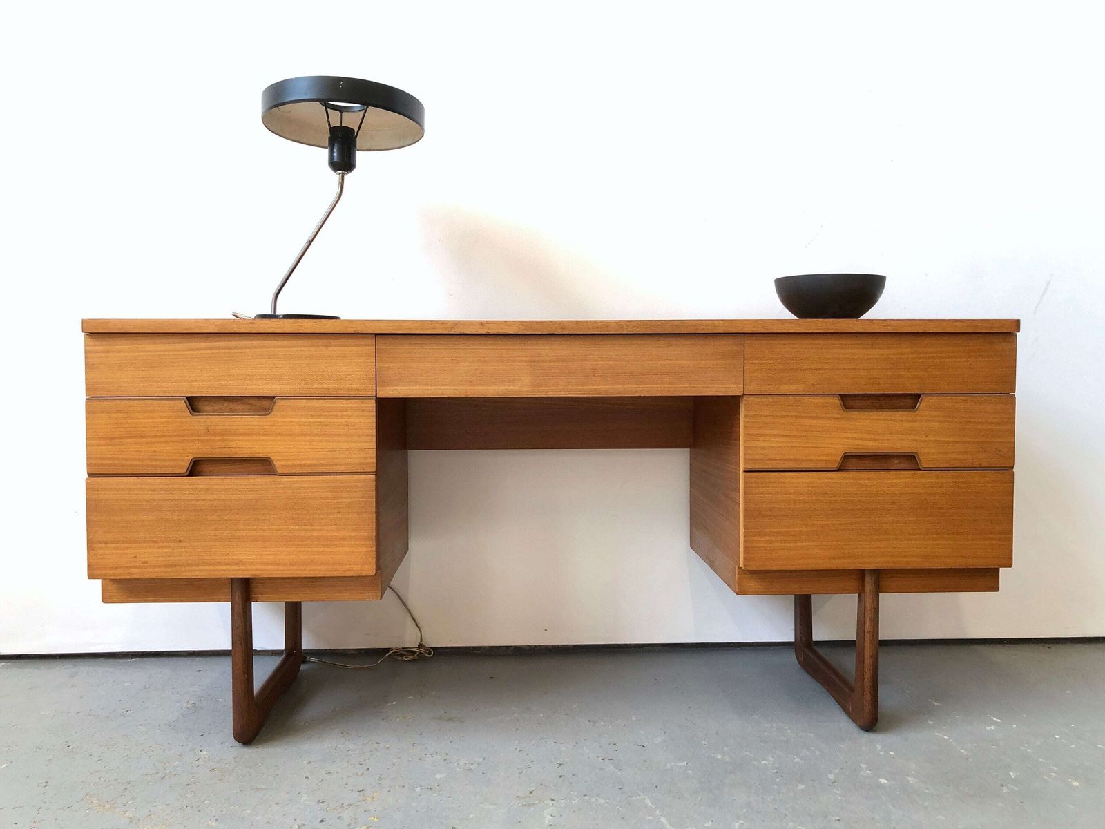 Vintage 1960s Uniflex Gunther Hoffstead Q Series Teak Desk. Danish Retro G Plan Mid Century