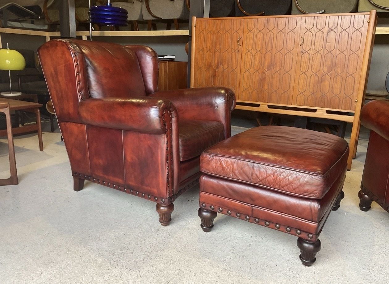 Wesley Hall Armchairs With Ottoman, Antique Farmhouse Style photo furniture