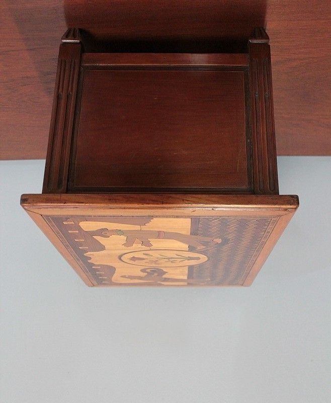 Xviiith Master Commode photo Furniture