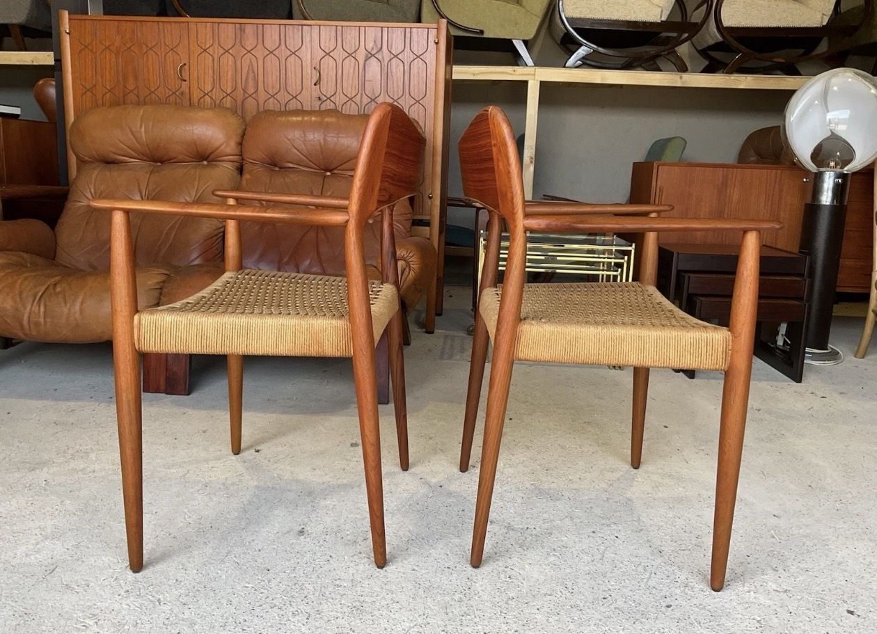 photo furniture Set Of 2 Danish Carver Dining Chairs By Arne Hovmand Olsen For Mogens Kold