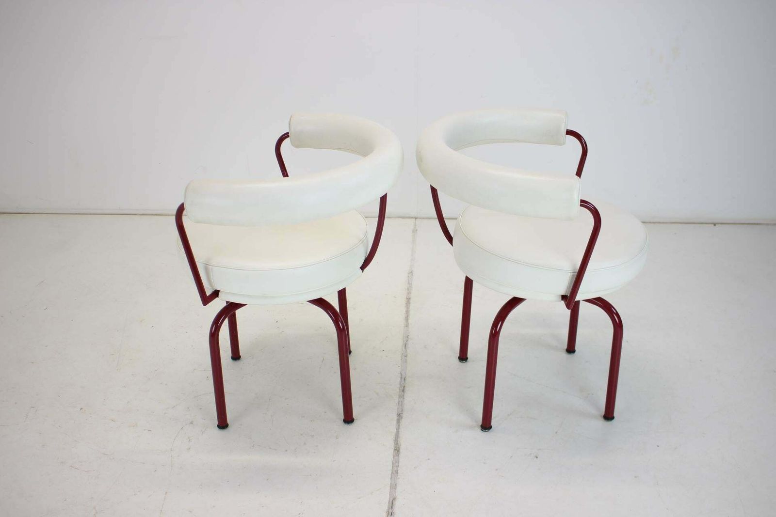 photo for sale Leather Cassina Swivel Arm Chair Lc7 By Le Corbusier, Perriand & Jeanneret