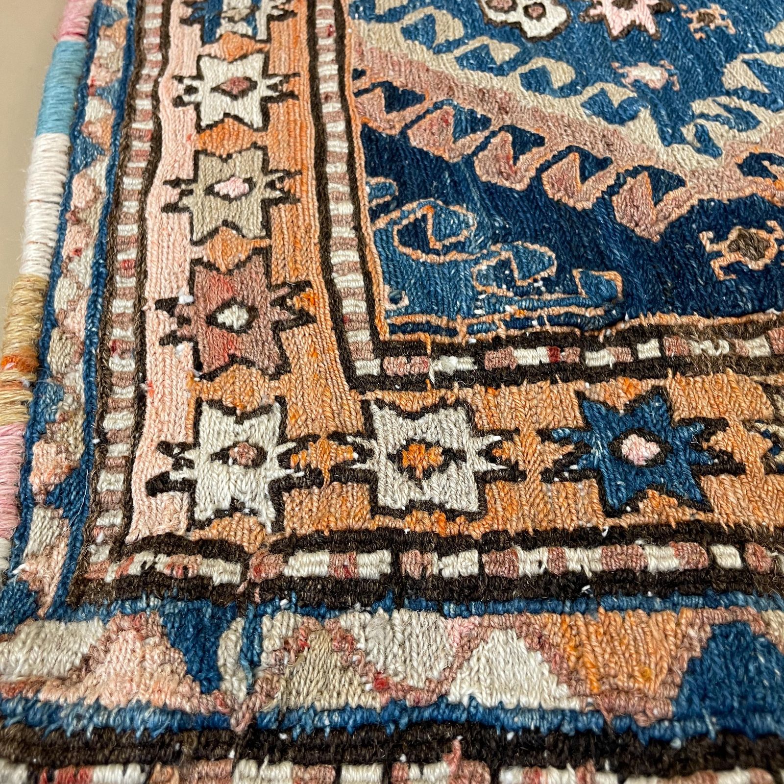 Blue Pink Cushion Cover Large Kilim Style Pillow Geometric Handwoven Rug Textile Middle Eastern Pillow Cover Sofa Decor Accent Pillow photo vinterior