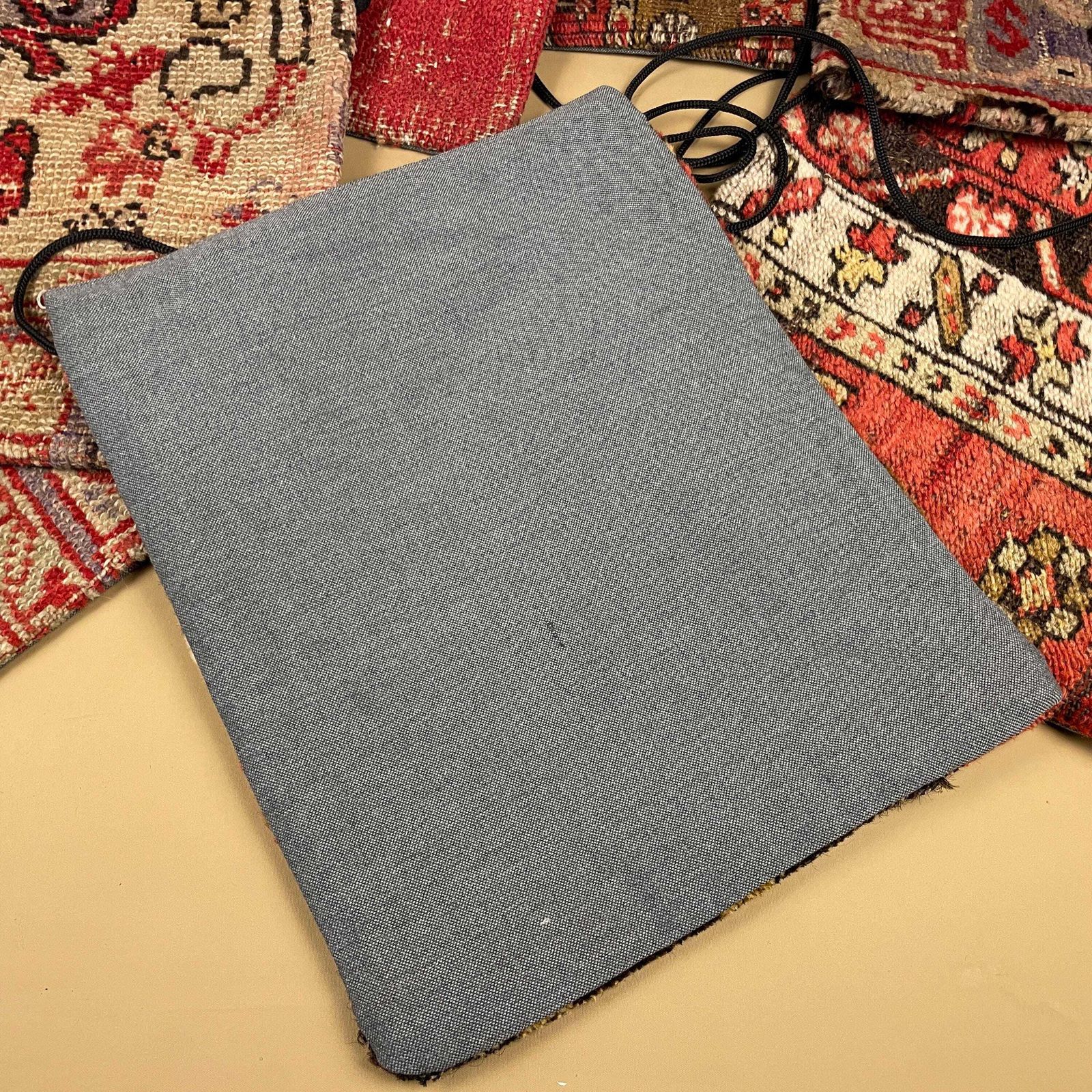 Carpet Bags Set Of 8 Vintage Rug Pouches Zip Purses Handmade Textile Moroccan Traditional Fabric Kilim Geometric Travel Bags photo buy