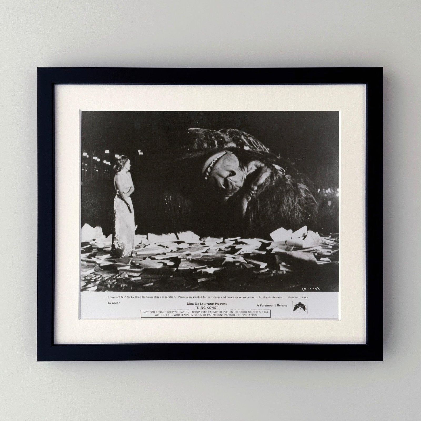 King Kong (1976) Press Publicity Still   Framed photo furniture
