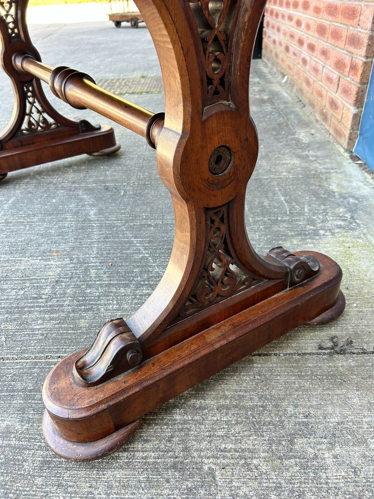 photo vintage Antique Victorian Mahogany & Walnut Console Table Desk Pugin Gothic Revival