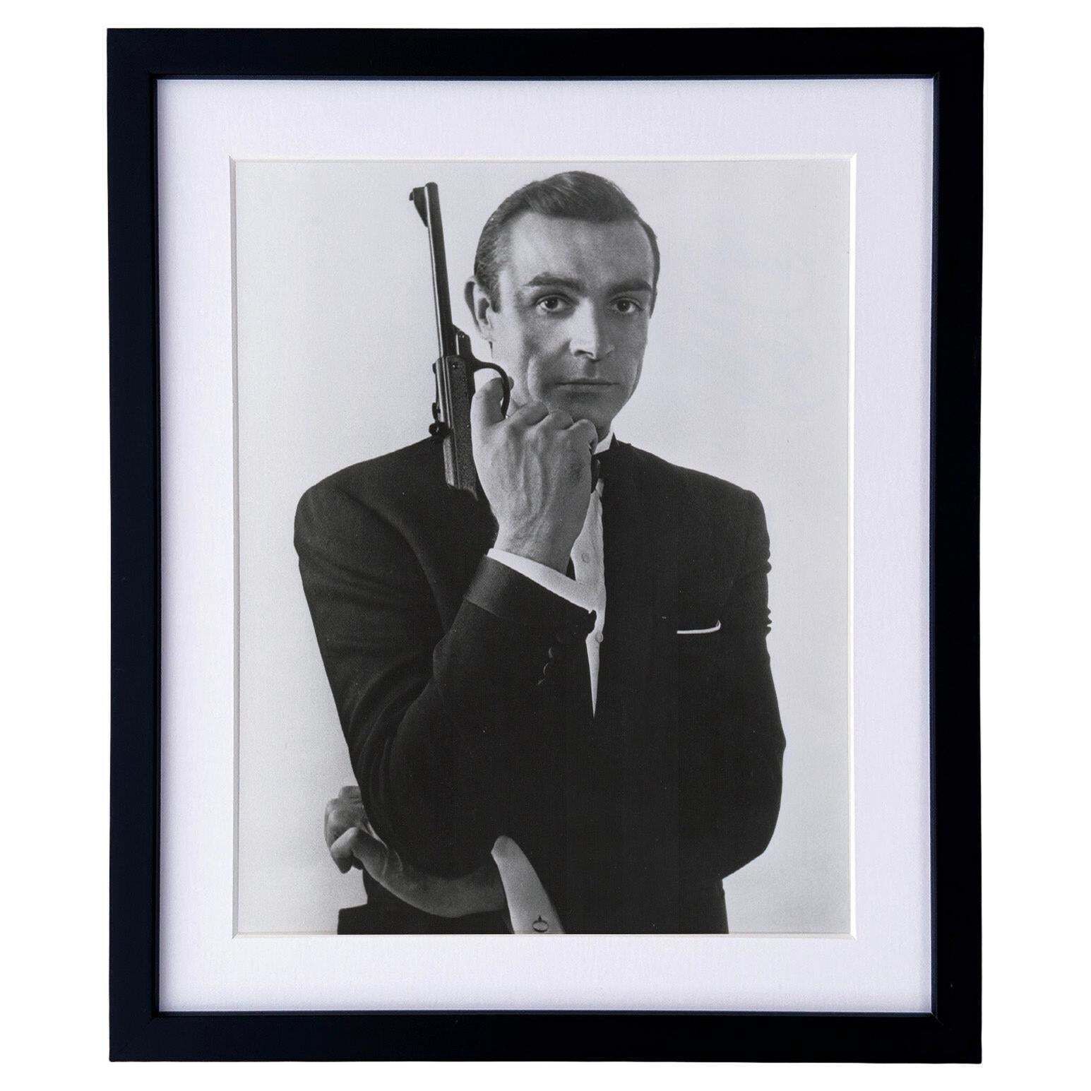 Photo de presse James Bond, vers 1970, encadrée