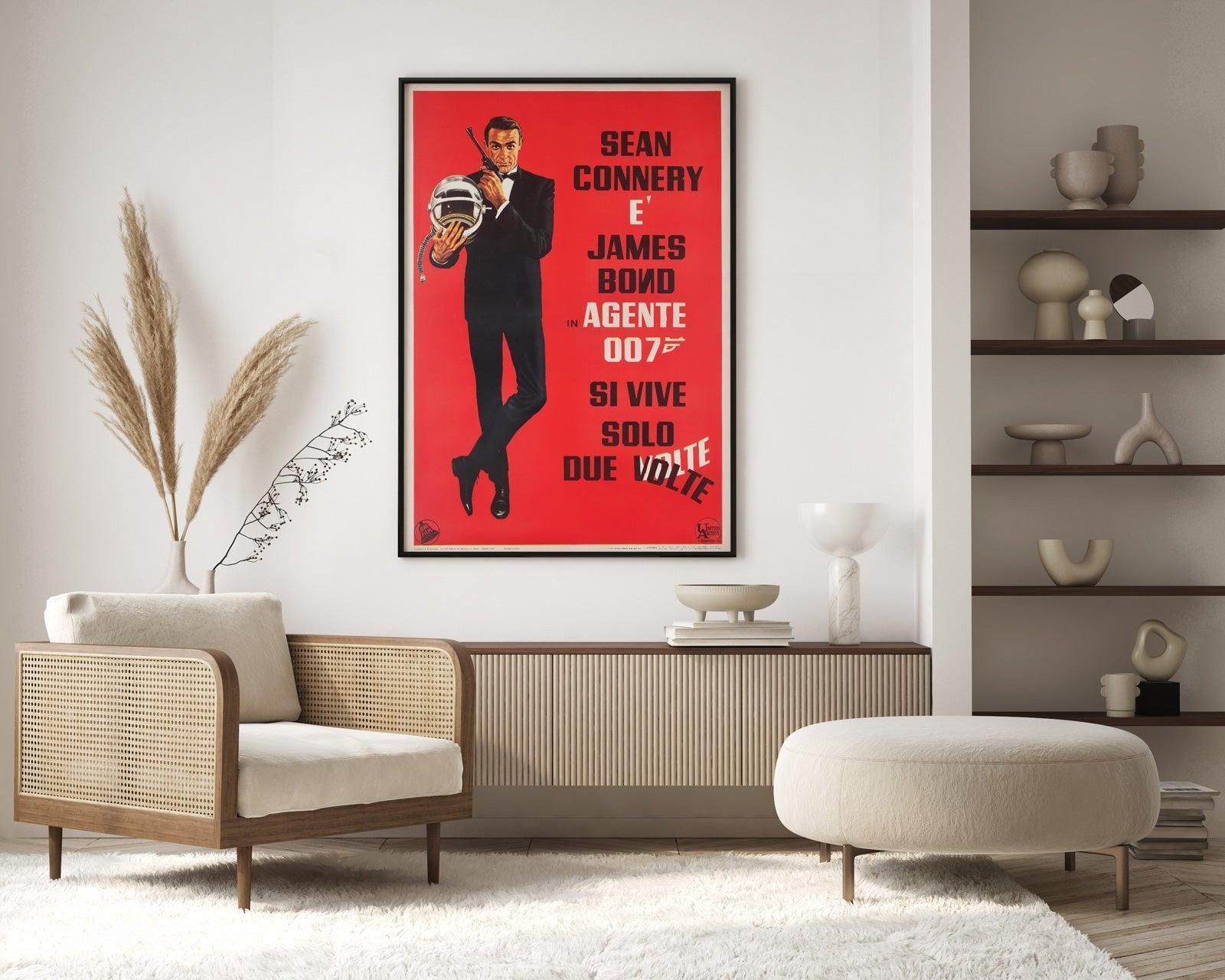 Affiche de cinéma italienne You Only Live Twice 1967, format 1 Sheet, par Robert McGinnis photo furniture