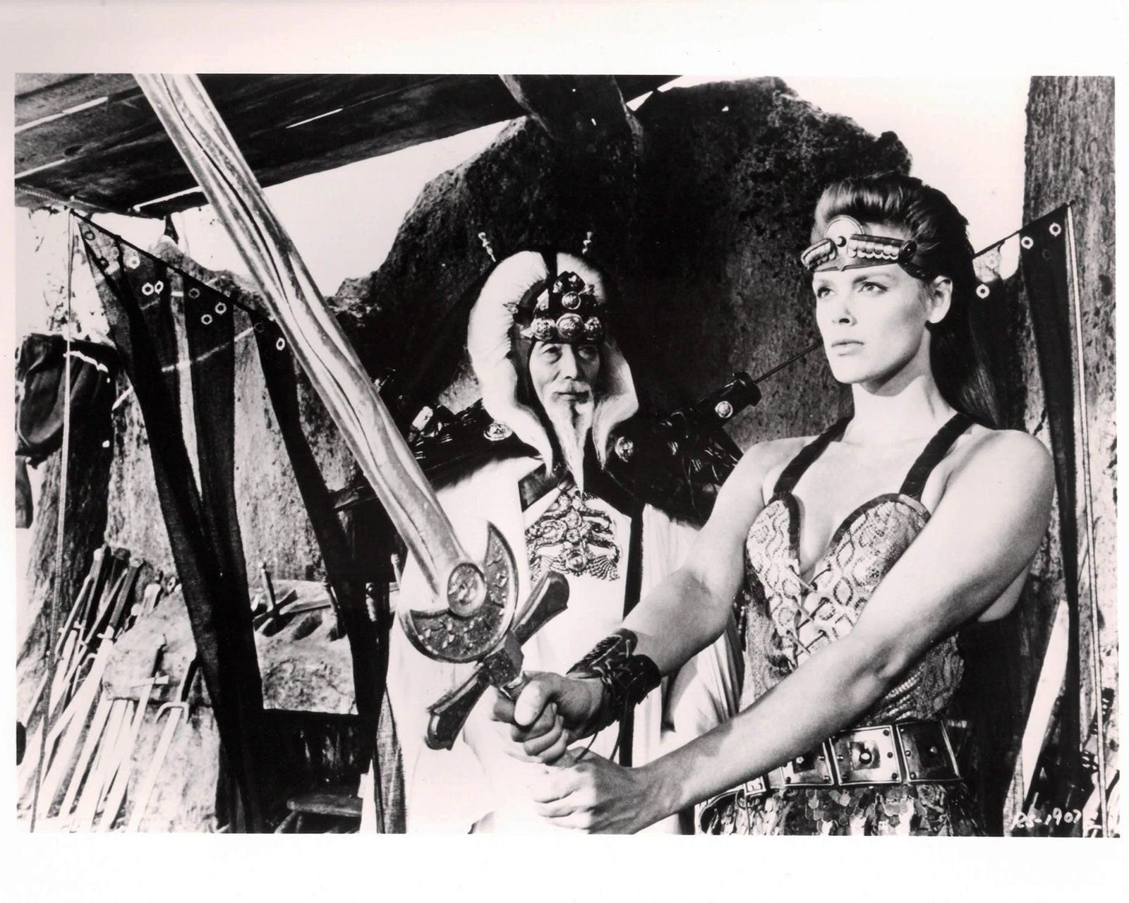 Red Sonja 1985 Publicity Film Movie Press Still Framed photo vinterior