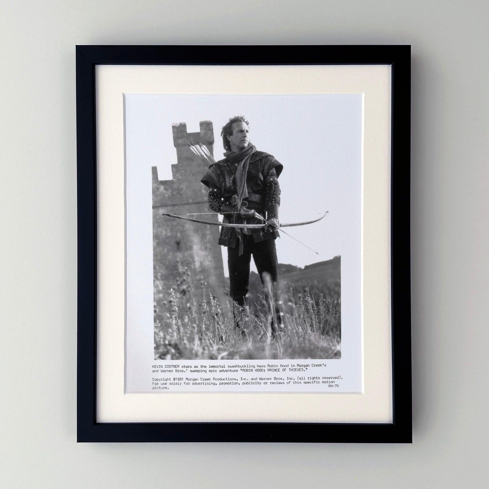 Photo de presse encadrée, Robin Hood Prince of Thieves, 1991 photo furniture