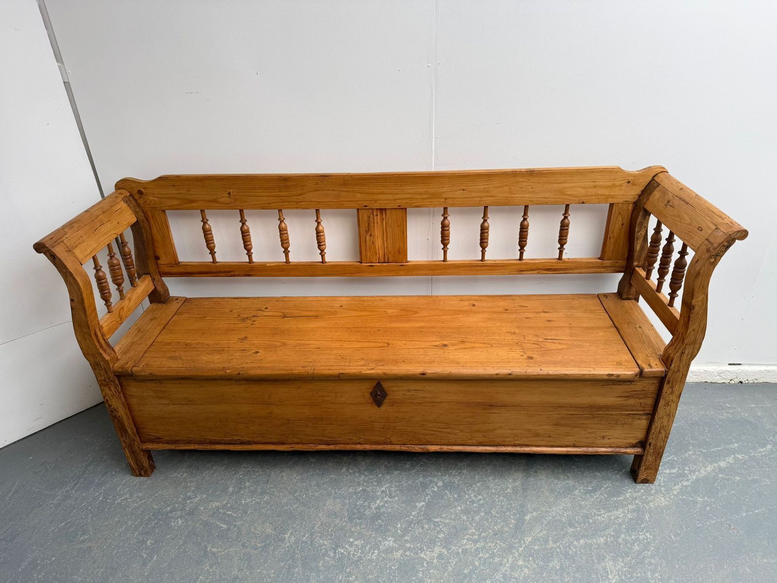 A Lovely Original Hungarian Antique Pine Waxed Spindled 2/3 Seater Bench photo Furniture