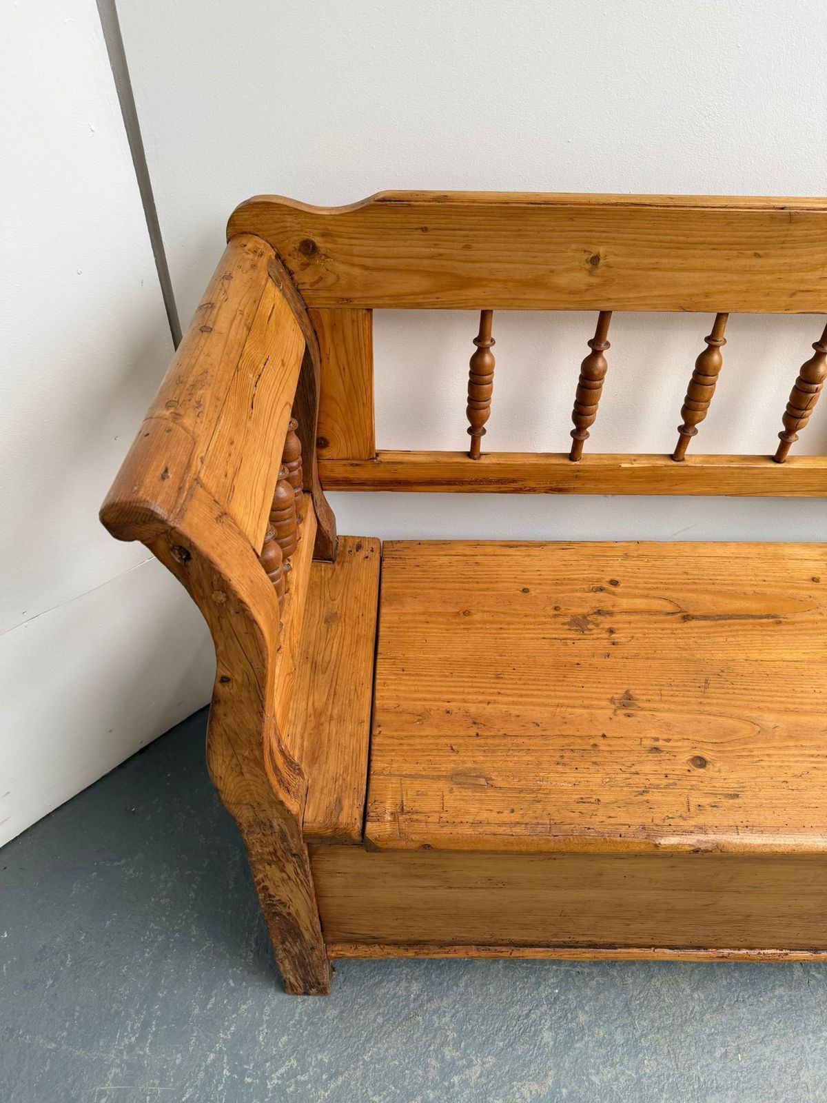 A Lovely Original Hungarian Antique Pine Waxed Spindled 2/3 Seater Bench photo buy