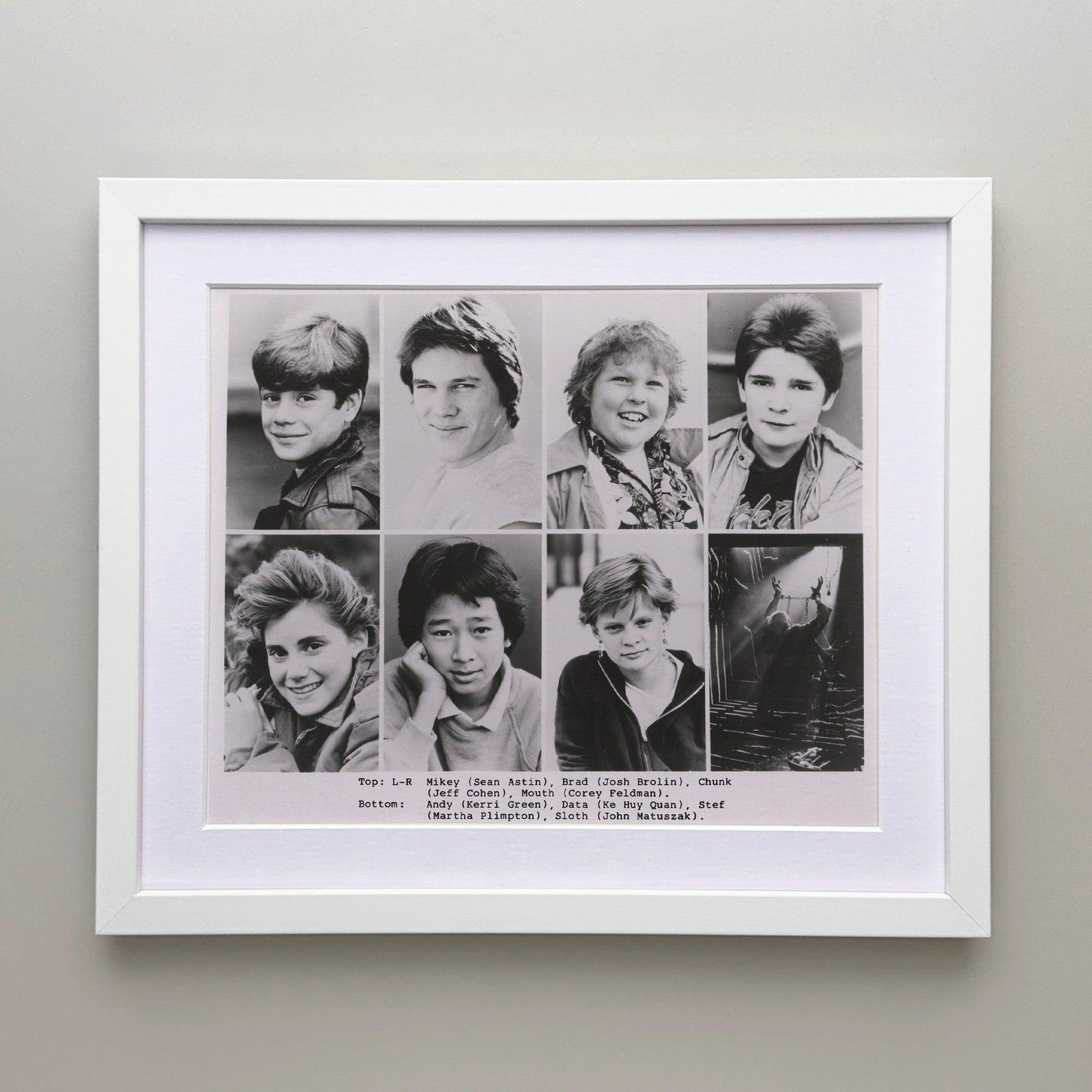 The Goonies 1985 Publiciteitsfoto Film Movie Press Still Ingelijst photo for sale