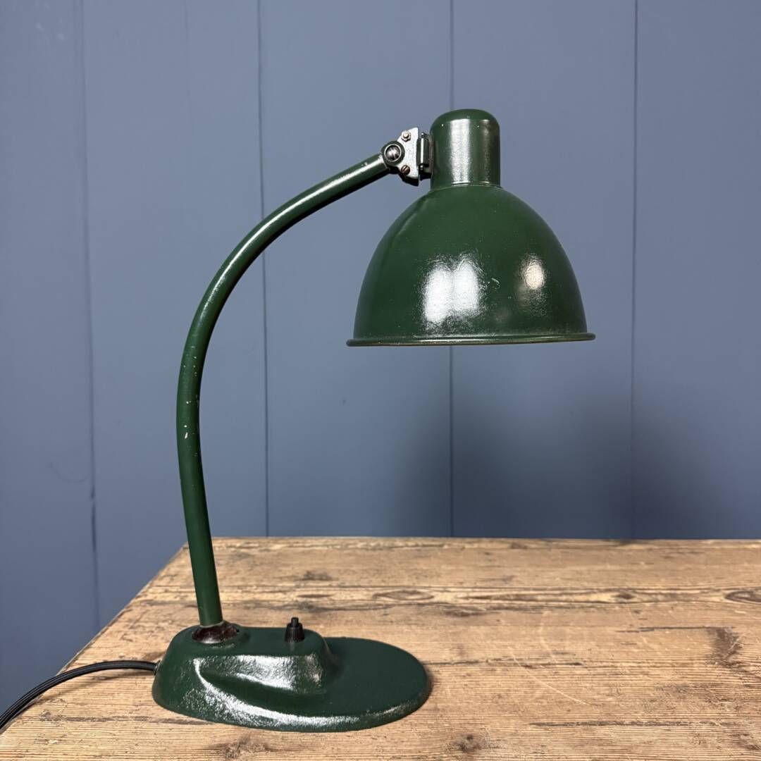 Donkergroene Bauhaus Bureaulamp, Jaren 1930 photo Verlichting