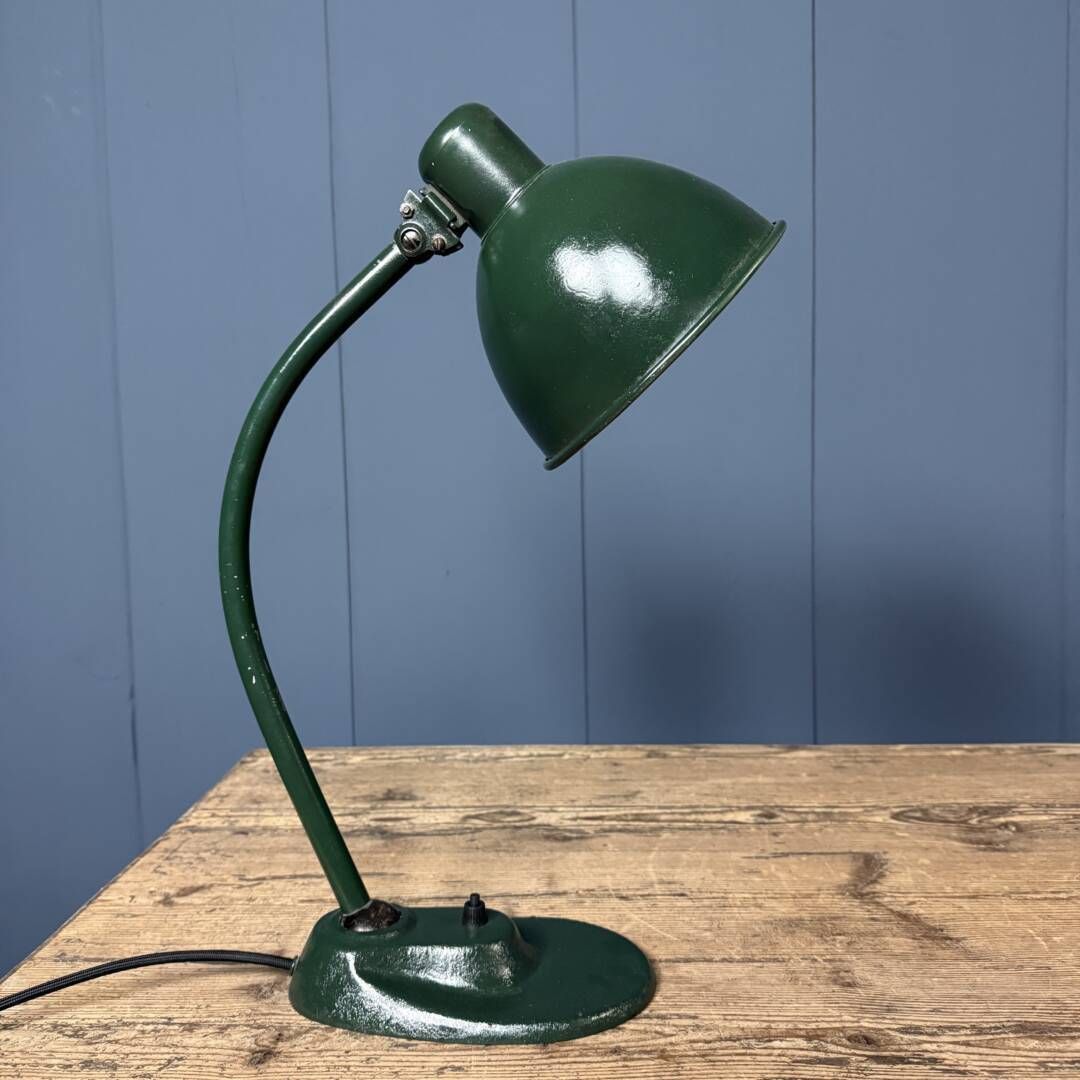 Verlichting Donkergroene Bauhaus Bureaulamp, Jaren 1930 photo