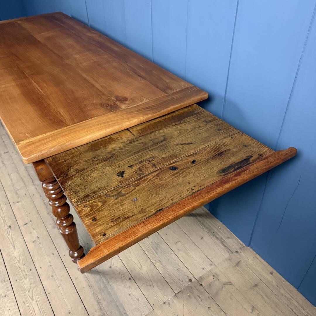 photo for sale Antieke Kersenhout Eettafel Uit Frankrijk