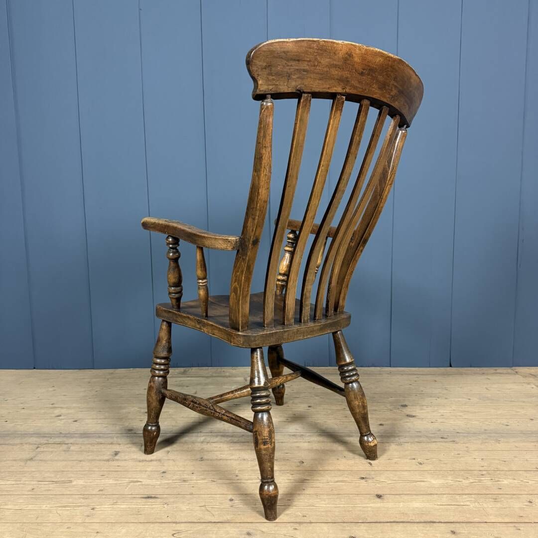 213.0 Bruine Engelse Windsor Fauteuil Met Hoge Rug photo