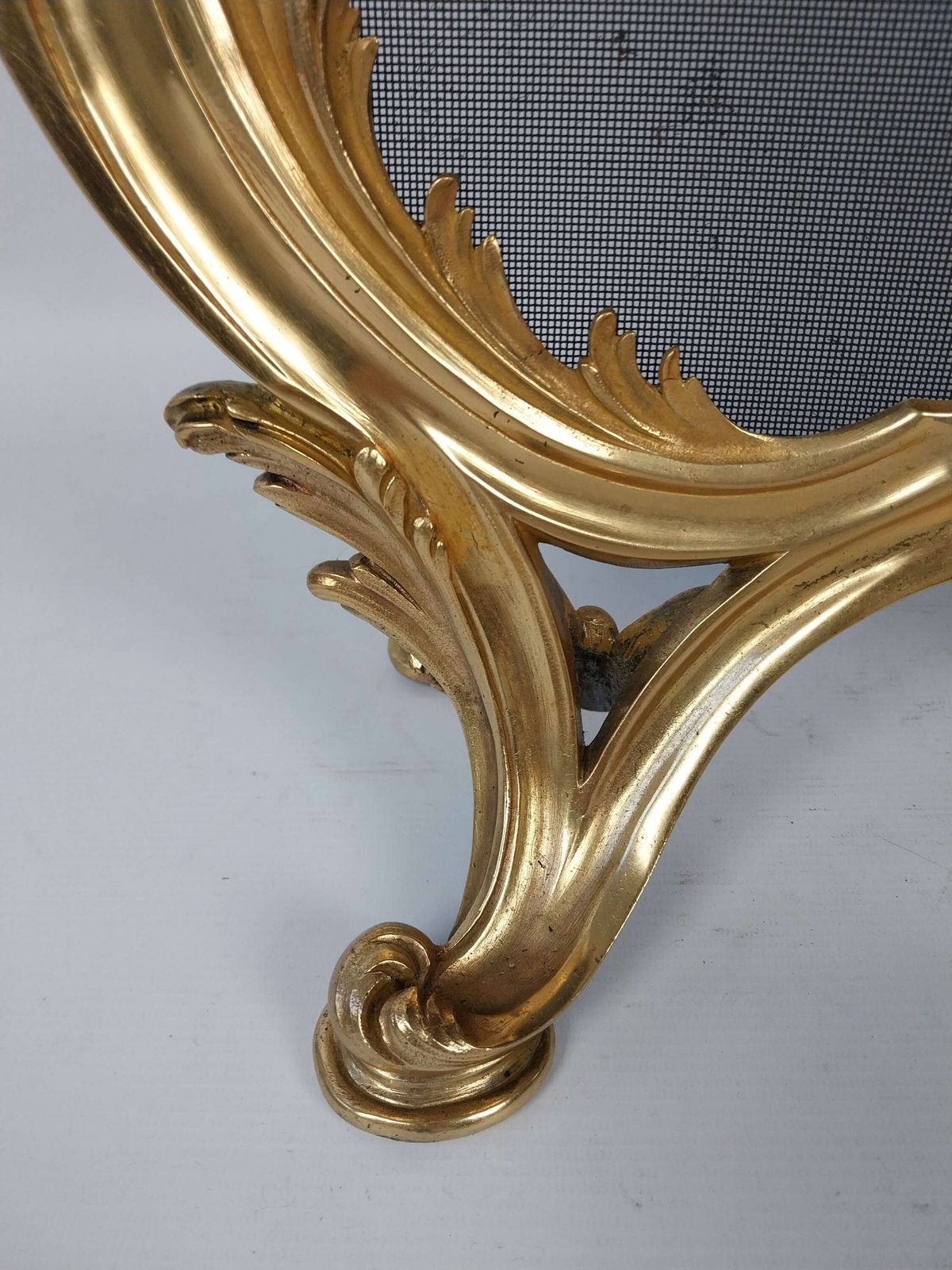 A Fine 19th Century French Gilt Bronze Fire Screen By Bouhon Frères photo vinterior