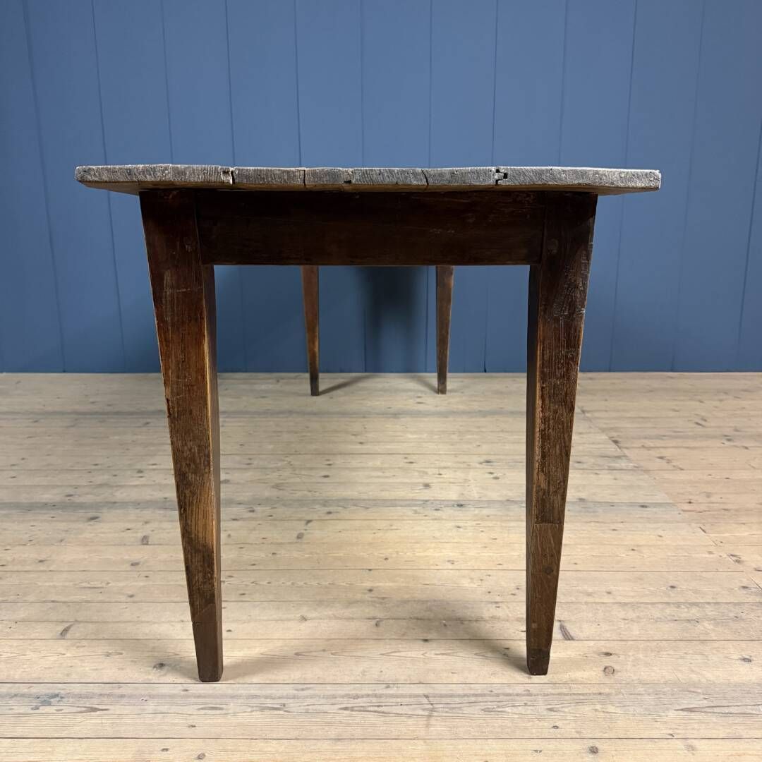 photo furniture Rustieke Franse Eiken Boerentafel