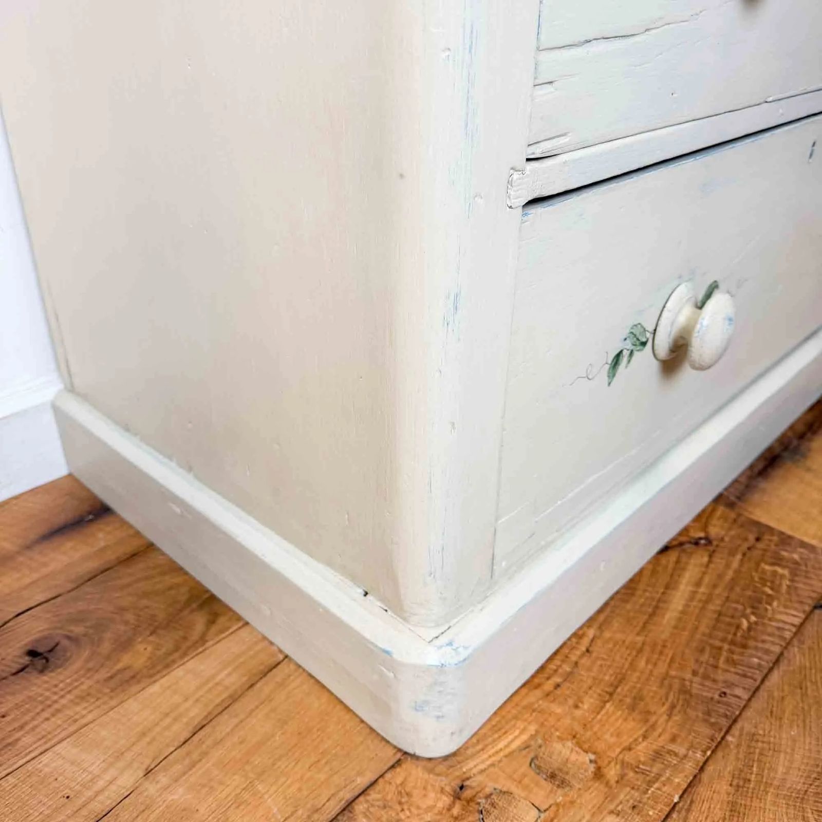 Painted Antique Pine Chest Of Drawers With Leaf Decoration photo Furniture