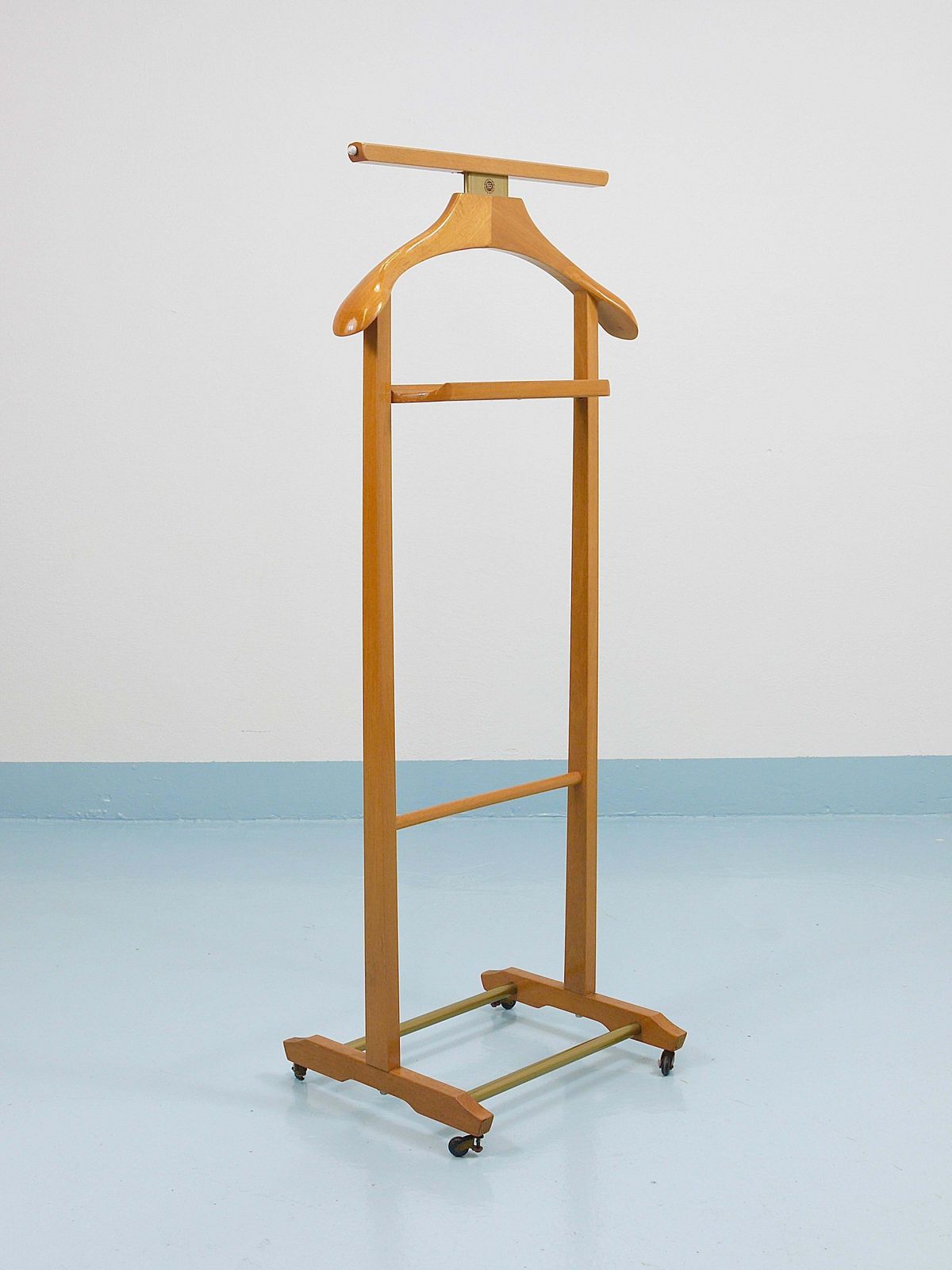 Fratelli Reguitti Mid Century Clothing Valet, Ico Parisi Style, Italy, 1950s photo Furniture
