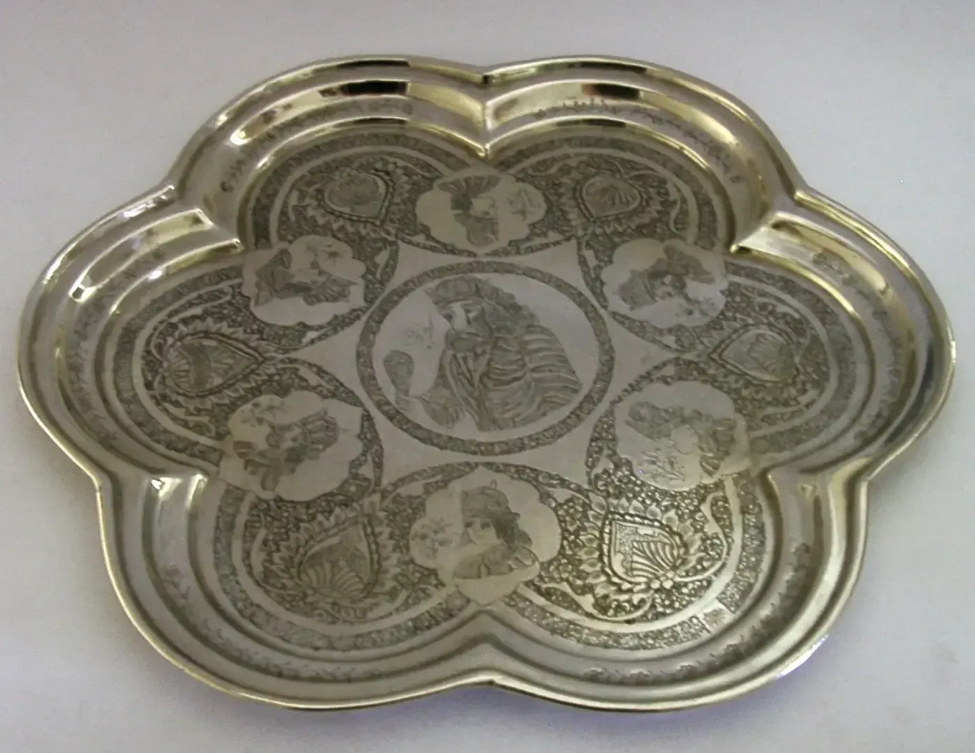 Grand plateau en argent massif d'Orient, 752 g, 34,4 cm, d'époque vers 1920 photo furniture