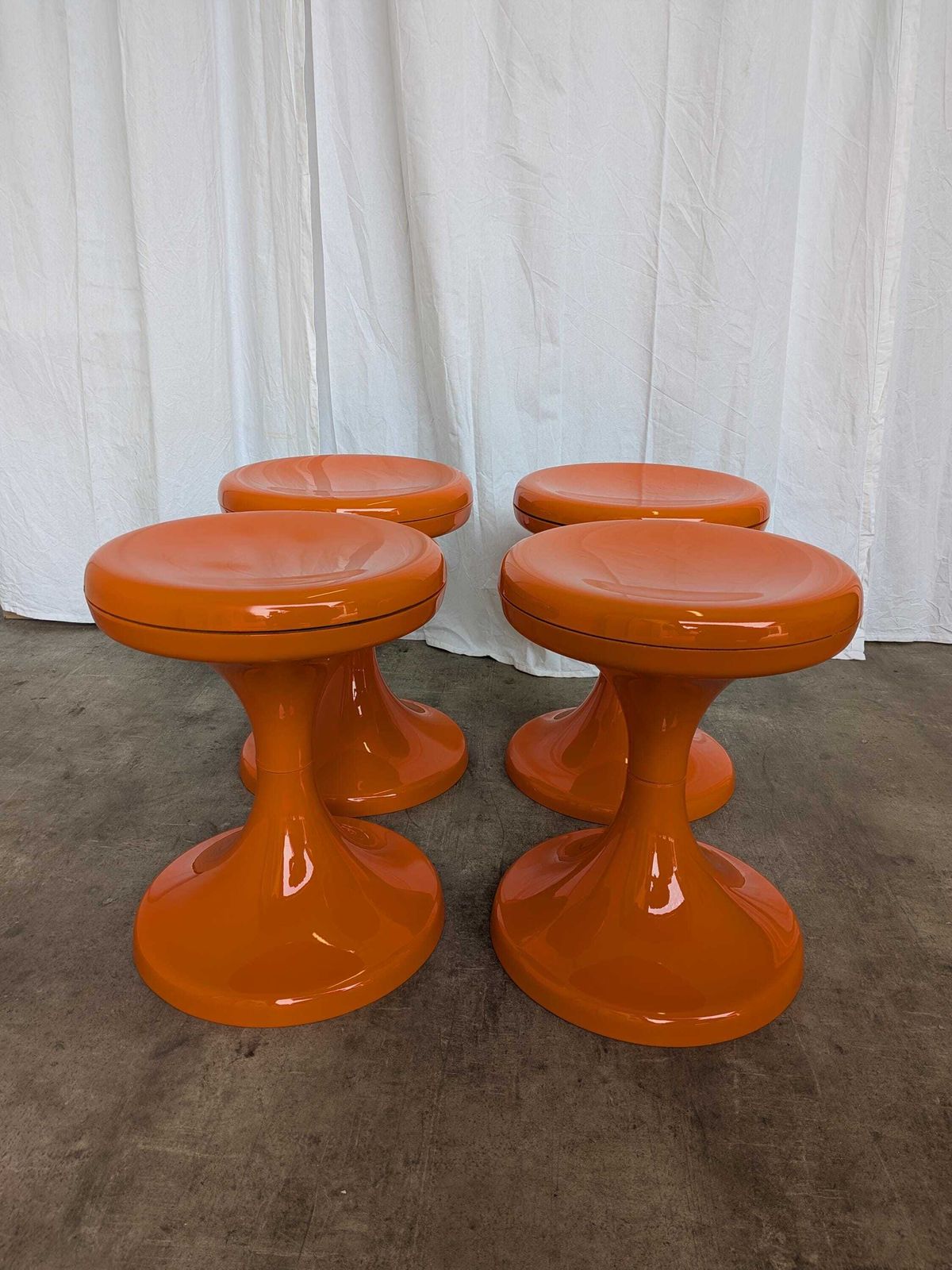 photo vinterior Set Of 4 Vintage Mushroom Stools, Retro Orange 1960s Space Age Meblo Jurček