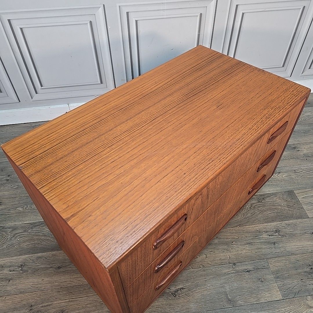 Vintage Chest Of Drawers G Plan Teak Mid Century 3 Drawer Low Retro Wooden Mcm photo for sale