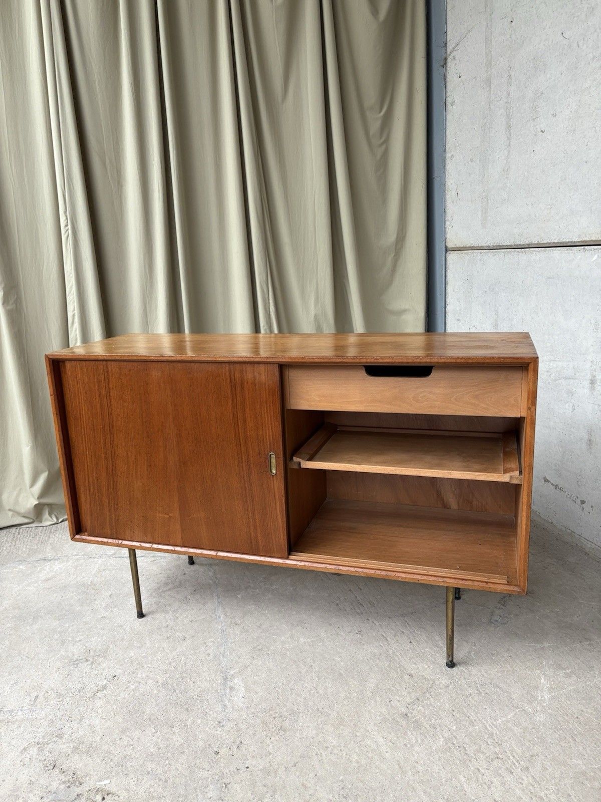 Vtg Mid Century Robin Day Interplan Utility For Hillie Sideboard Danish 1150 photo vinterior