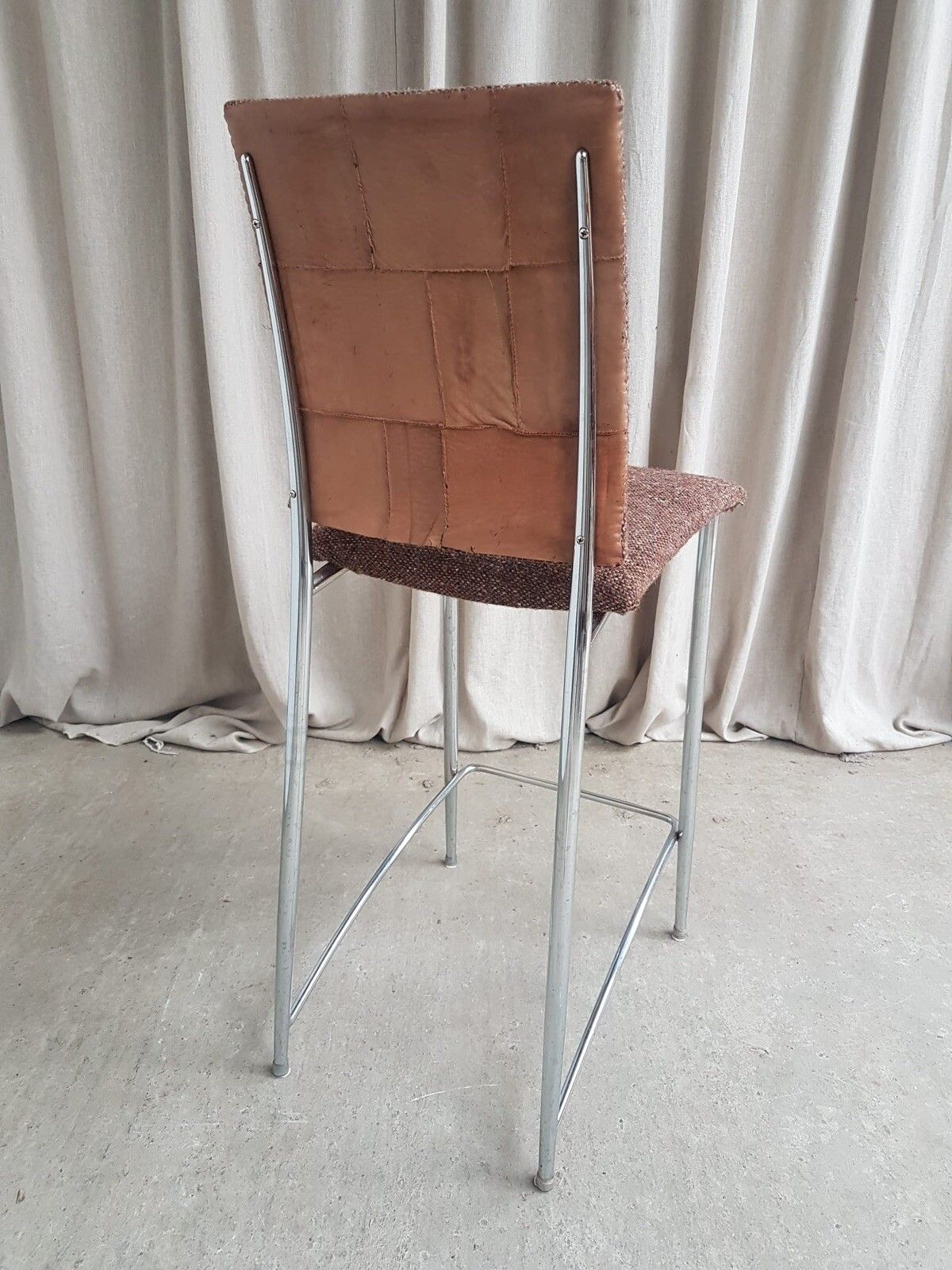 photo furniture Vtg Late Mid Century Italian 90s Chrome Kitchen Bar Stool Chair Scandi R278