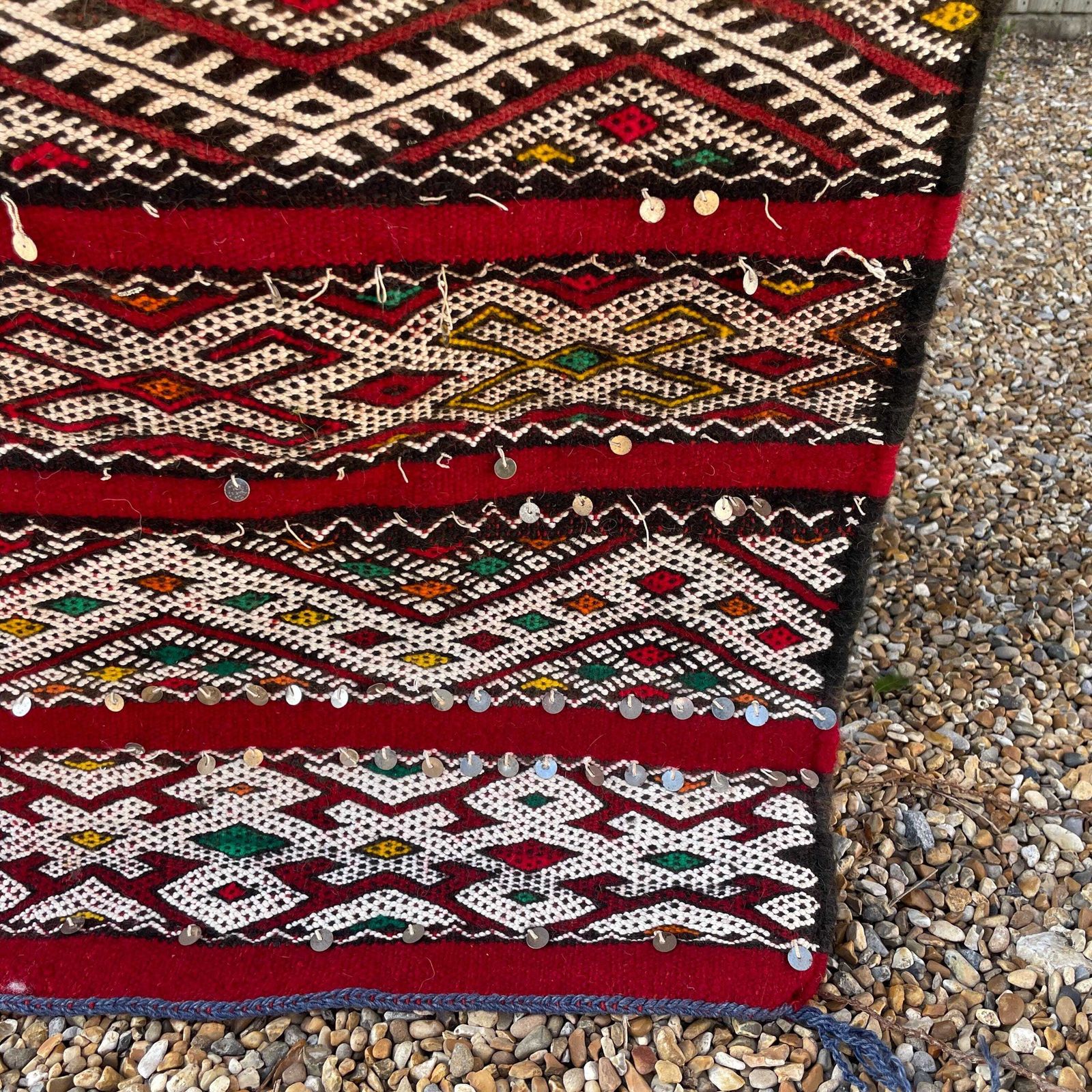 Large Red Kilim Rug With Sequins Handmade Wool Tribal Moroccan Floor Carpet Tribal Handwoven Geometric Pattern Tasselled End Wall Hanging photo 125.0