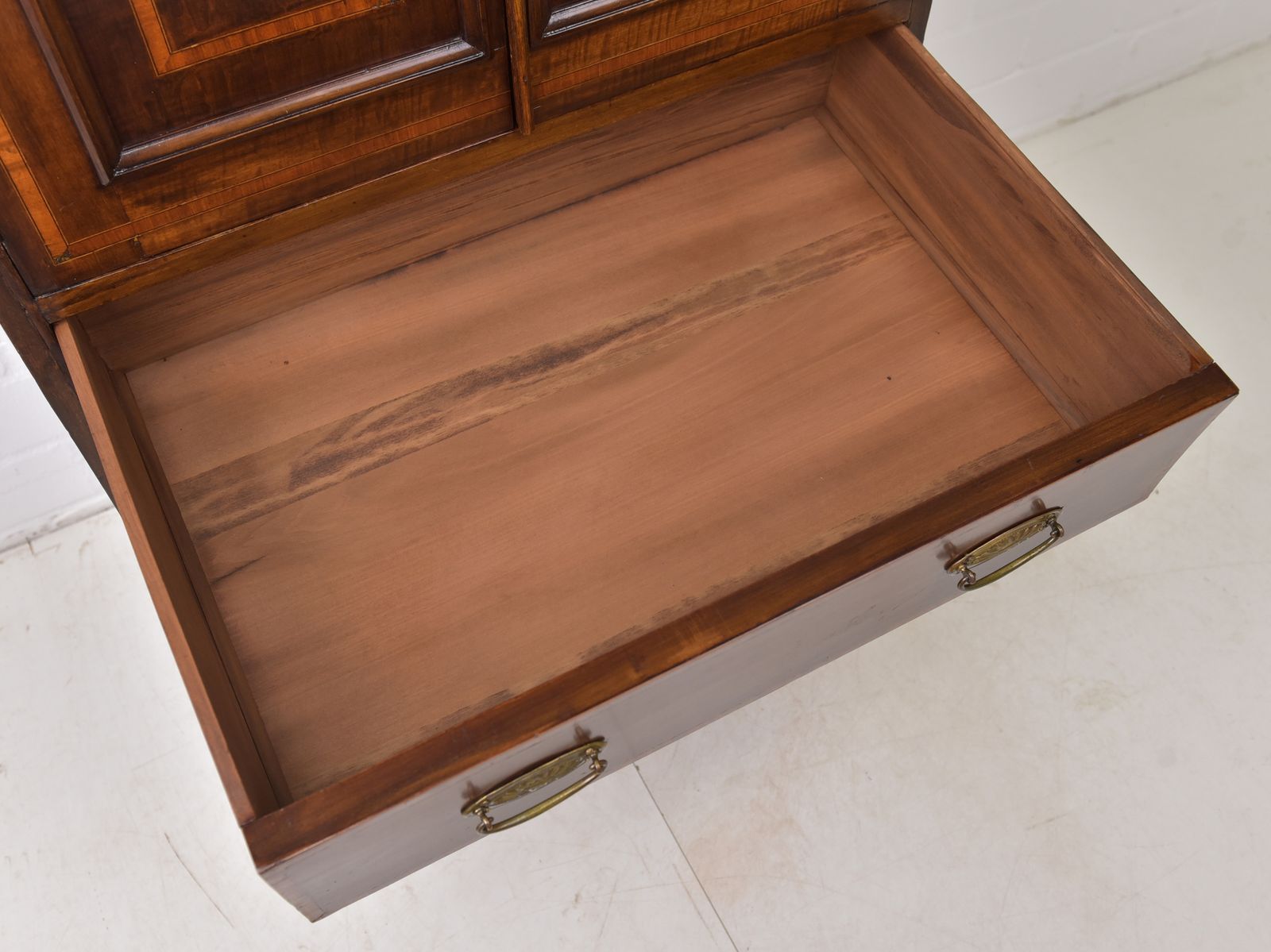 Antique! Narrow Mahogany Cabinet, Restored, England, Circa 1900. Small Vertiko. photo vinterior