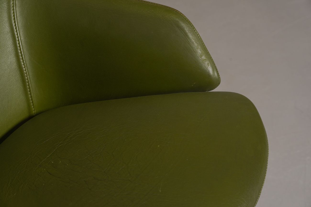 690.0 Leather Aston Office Chair By Arper, Italy 2000’s photo