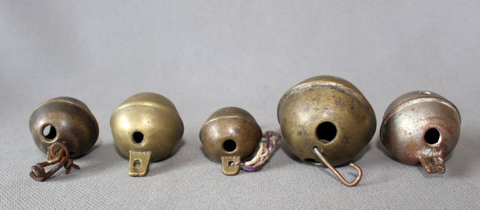 Set Of 5 Antique Copper And Brass Grelot Bell, French Bell, Sleigh Bell, Jingle Bell, Fishing Bell, Instrument, Crotal Bell, Animal Bell photo vintage