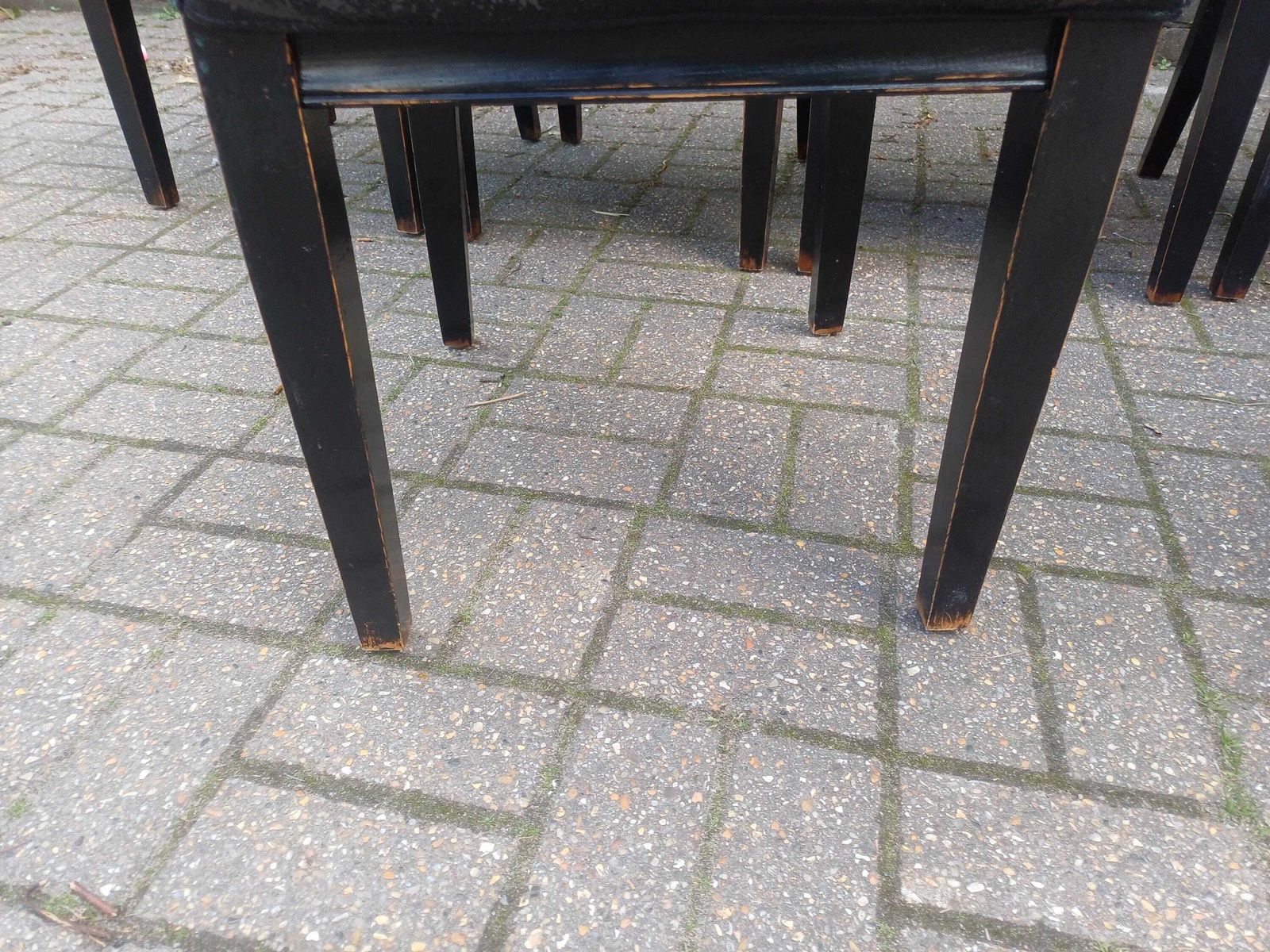 photo vintage Classic Set Of 8 Lombok Black Dining Chairs 1980s Oriental Style Hardwood Vintage Distressed Finish Free Hand Delivery