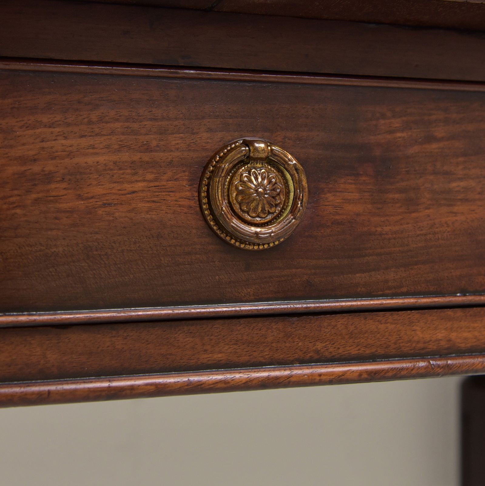Antique! Small Desk, Restored, England, Circa 1920, Mahogany Secretary photo vinterior