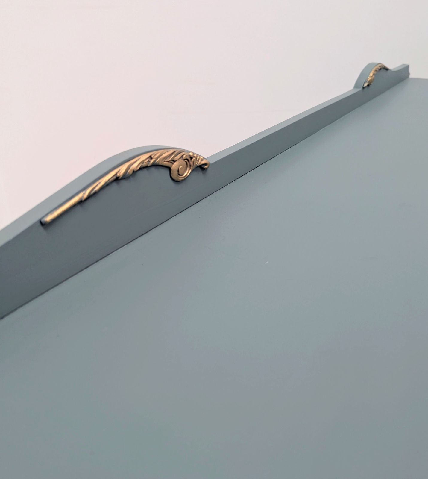 Georgian Style Serpentine Painted Side Board Delivery Available 0063. photo 695.0