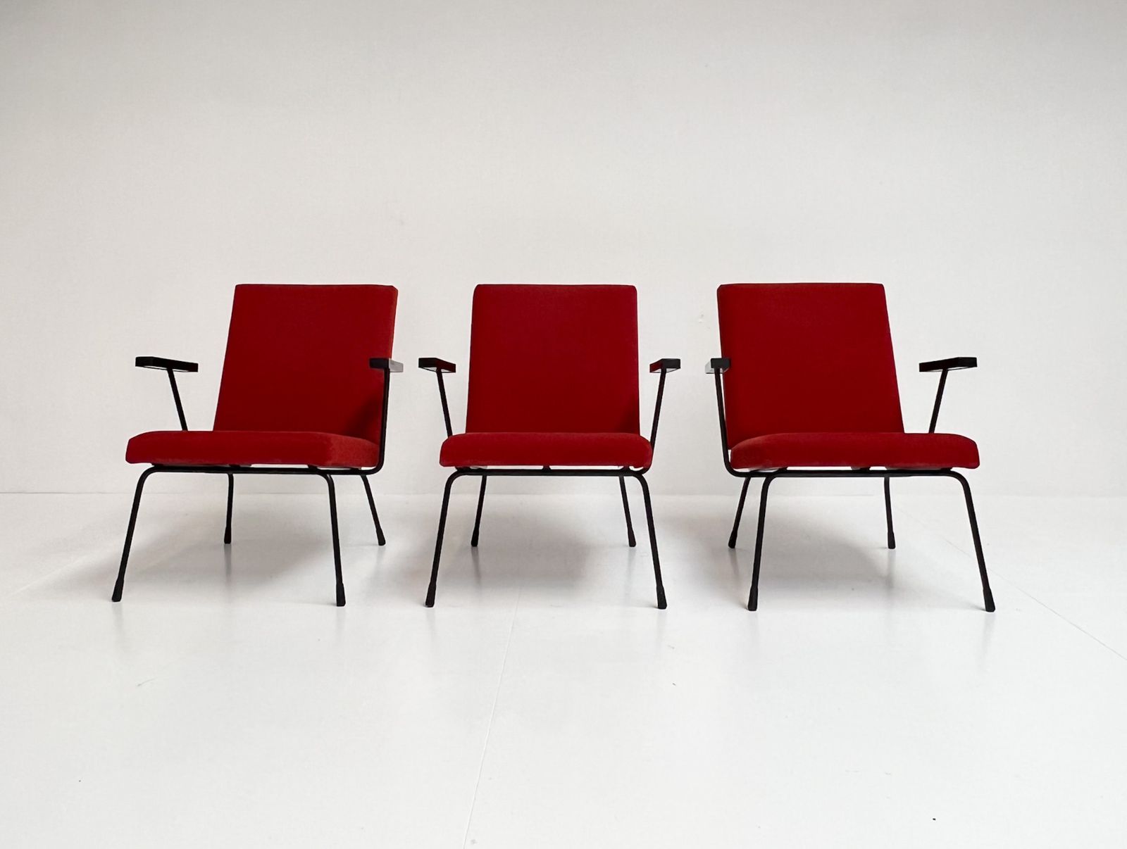 Gispen 1407 Armchair By Wim Rietveld, 1954 photo furniture