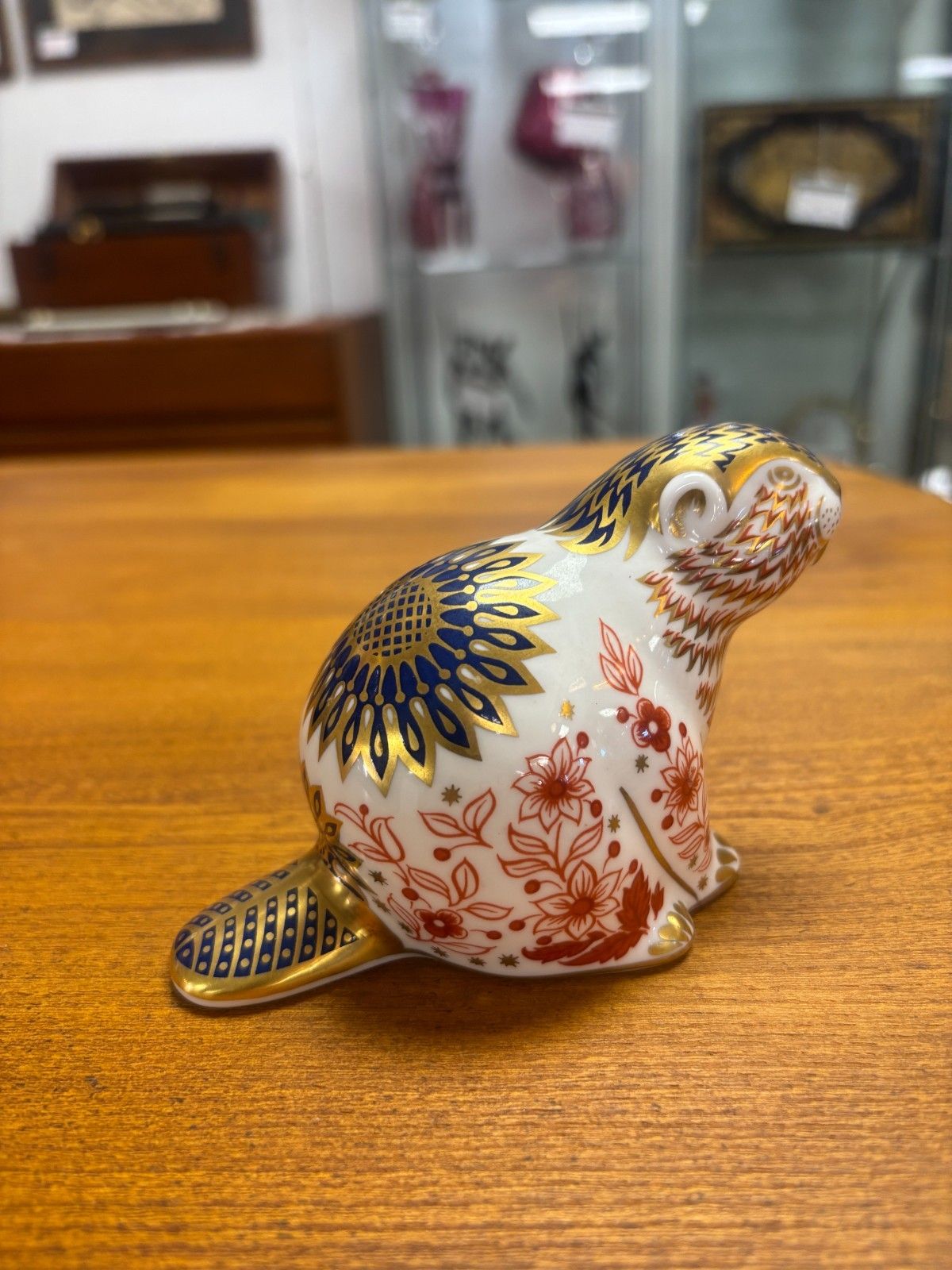 Royal Crown Derby Imari Beaver Paperweight With Stopper photo 55.0