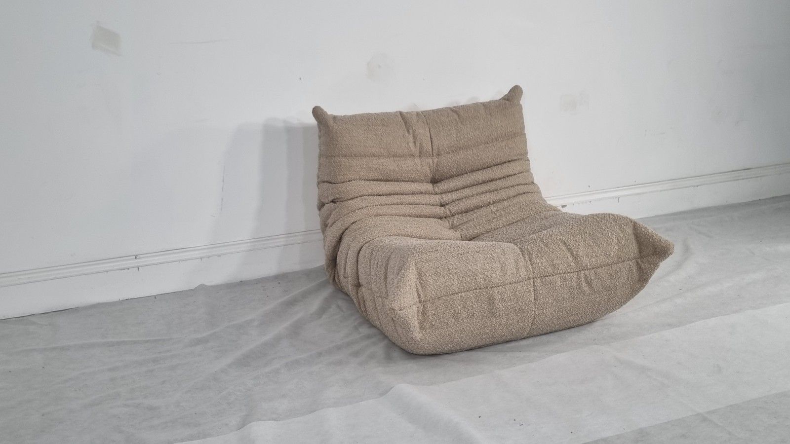 Ligne Roset Togo Chair In Honey Boucle In Excellent Condition photo buy