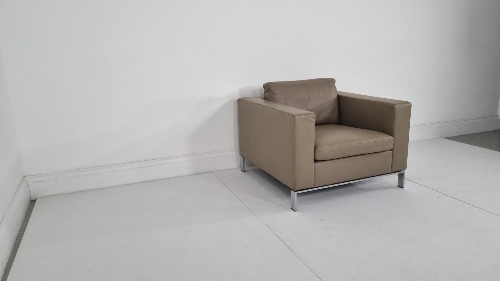 photo for sale Walter Knoll 503 Armchair In Bamboo Leather Excellent Condition #6