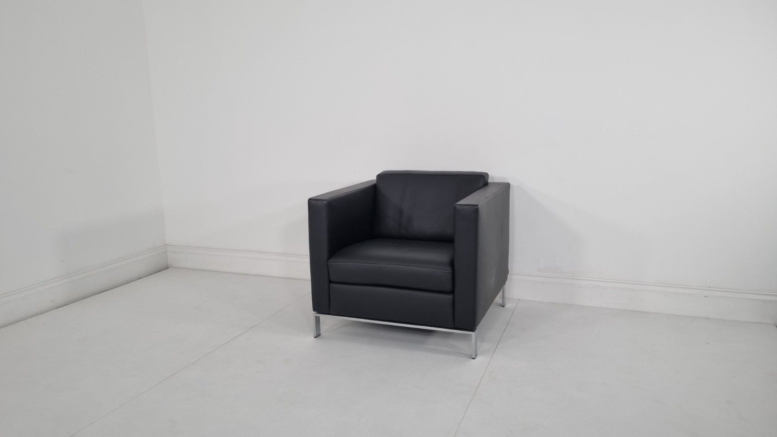 Walter Knoll Foster 500 Armchair In Black Leather Excellent Condition #4 photo Furniture
