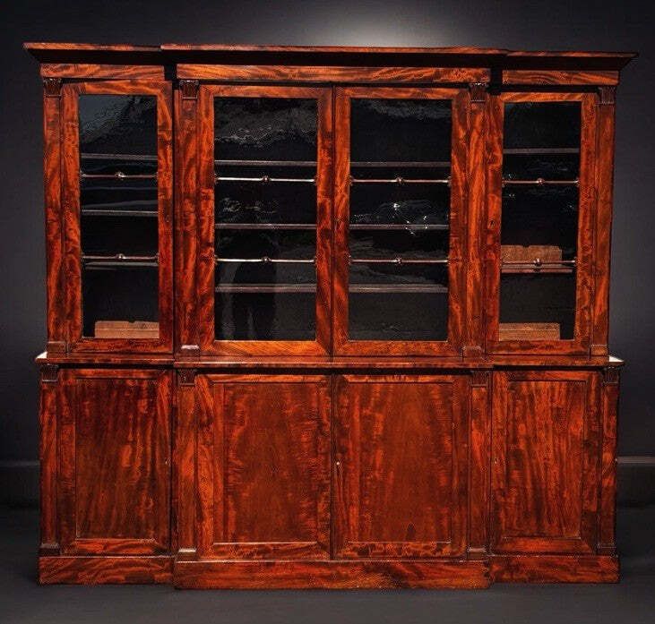 Georgian Mahogany Breakfront Library Bookcase, Adjustable Shelves. 2 Keys