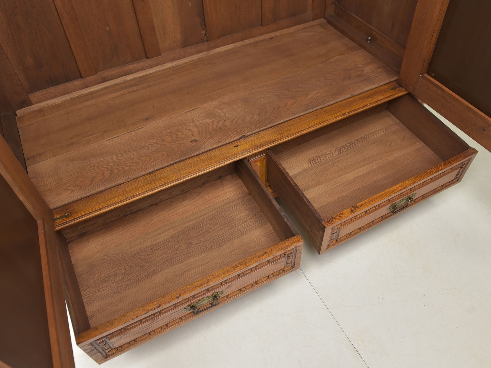 Antique! Restored Hall Wardrobe, Gründerzeit Period, Circa 1920, Solid Oak. photo vinterior