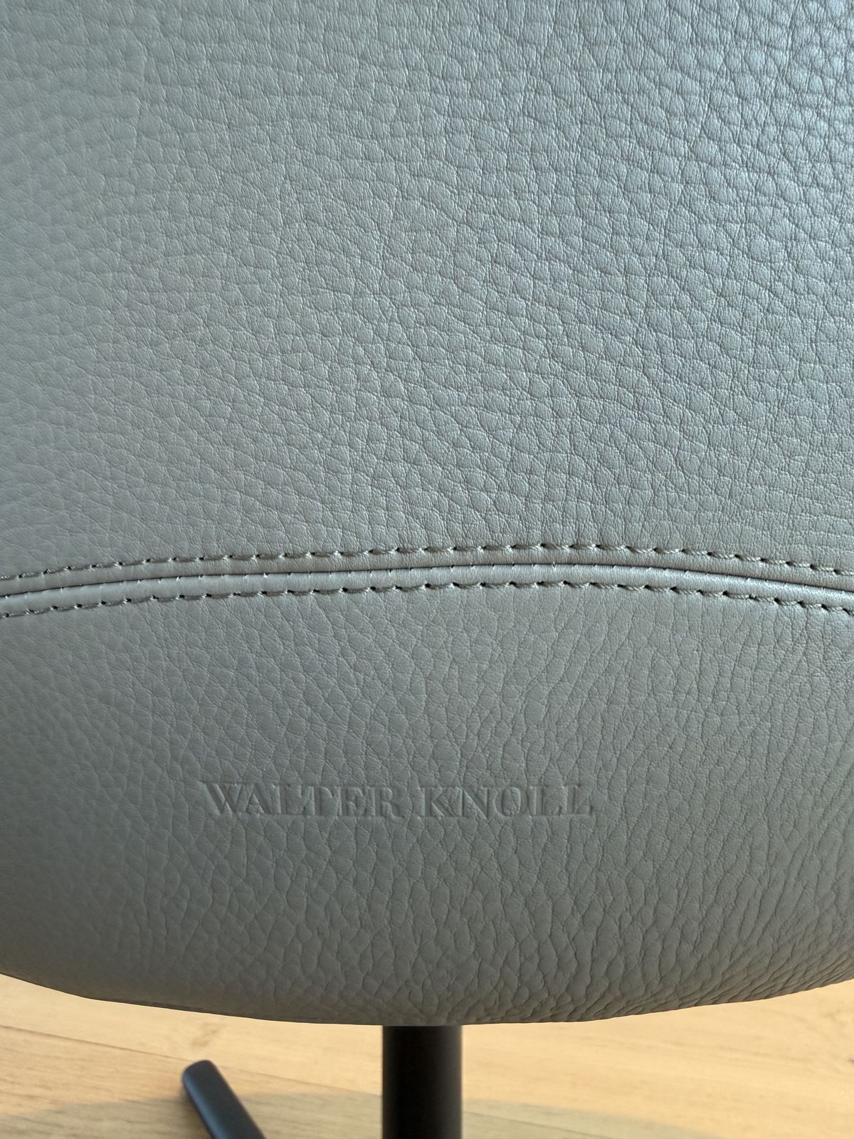 Walter Knoll Kyo 1343 Lounge Chair In Grey Leather photo vinterior