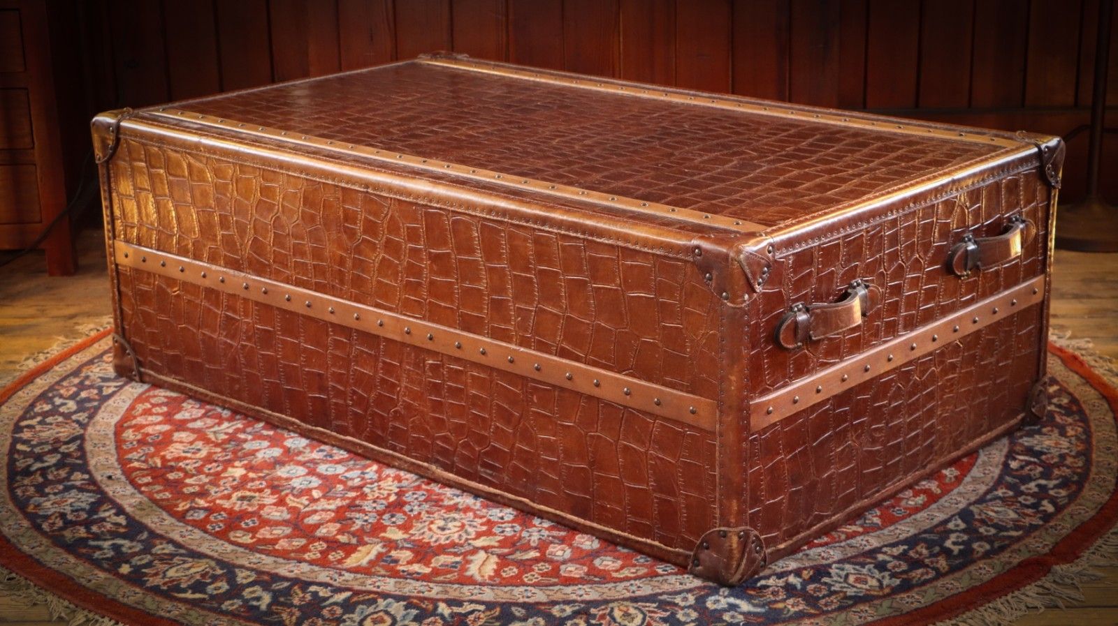 photo buy Stunning Timothy Oulton Stoneyhurst Large Leather Coffee Table Antique Whisky 🚚