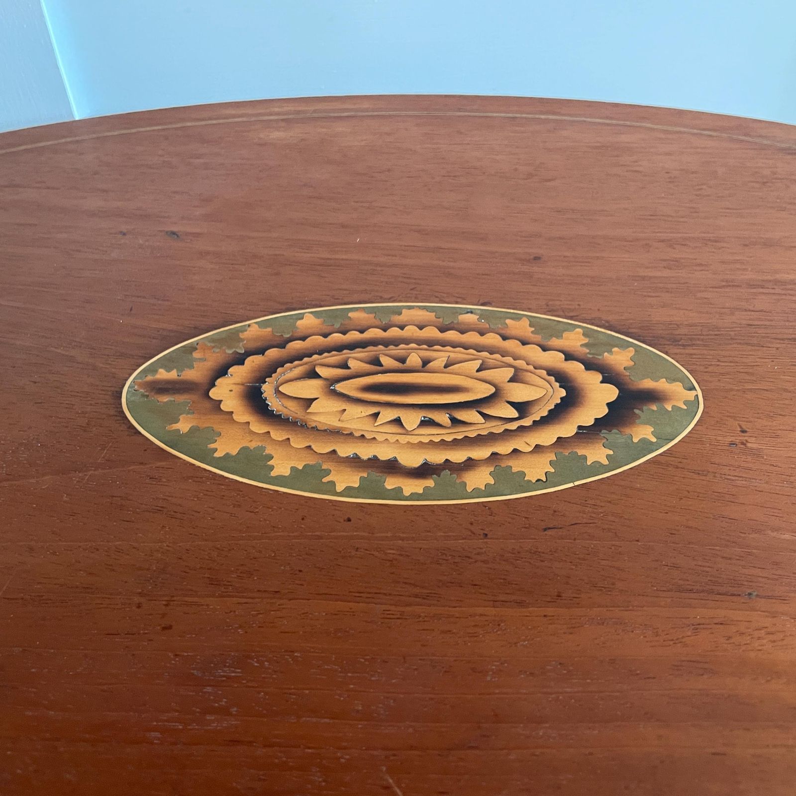 Vintage Oval Wood Side Table Inlay Medallion Plant Stand Mid Century End Table Edwardian Style Round photo Furniture